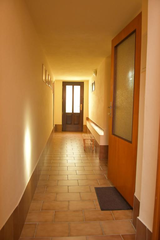 Affittacamere Za Kaplicku Hovorany Esterno foto
