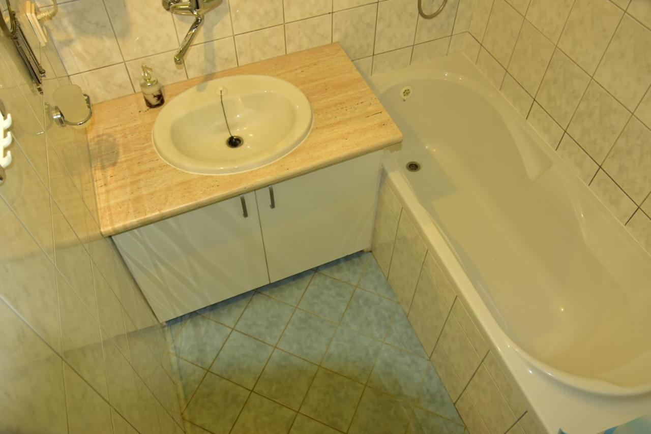 Affittacamere Za Kaplicku Hovorany Esterno foto